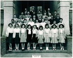 Stockton - Schools: Fair Oaks: Fair Oaks School students February 1945 by Van Covert Martin