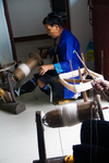 Wu Mnci spinning thread