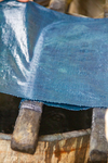 Folding fabric when using indigo dye bath